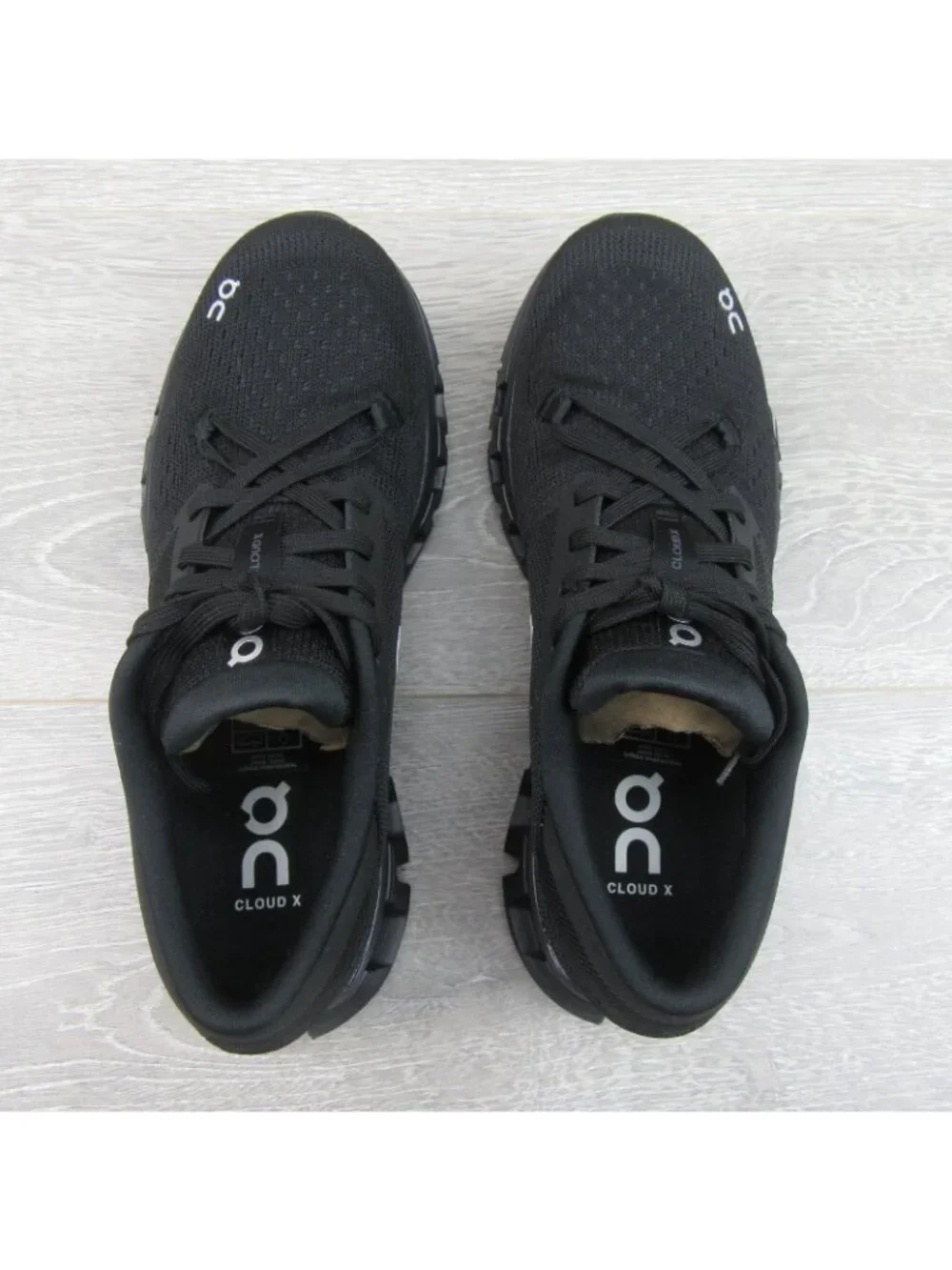 On Cloud X V4 Black Eclipse Gym Running Shoes Women's Size 7.5 NEW